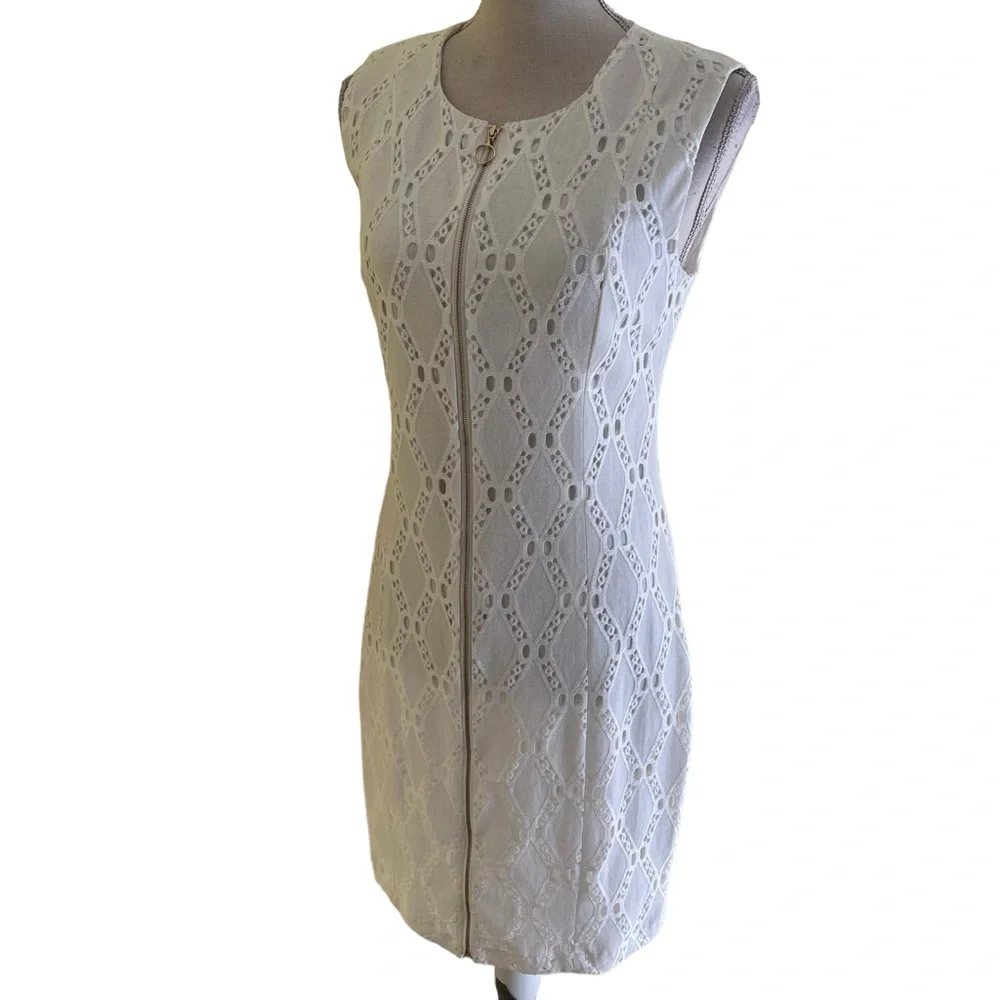 Tahari white lattic